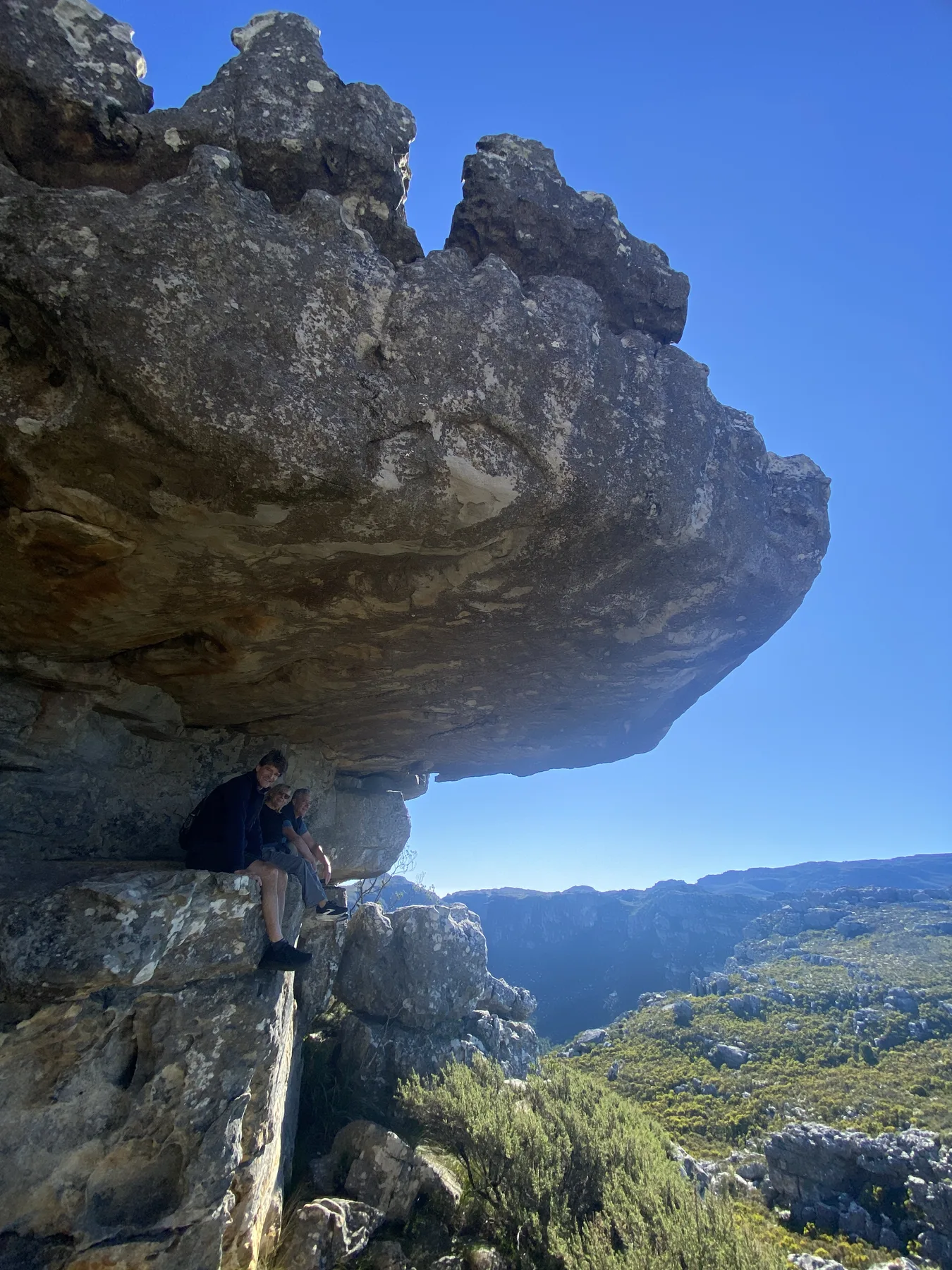 Rock overhang on the Camel Rock route